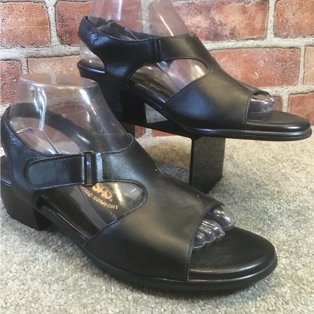 Sas Black Sandals